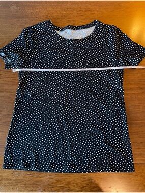 Ann Taylor Factory Black Short Sleeve Tee with White Polka Dots